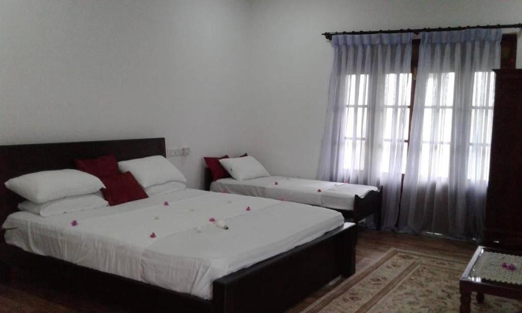 Sethun Villa Hikkaduwa Ruang foto